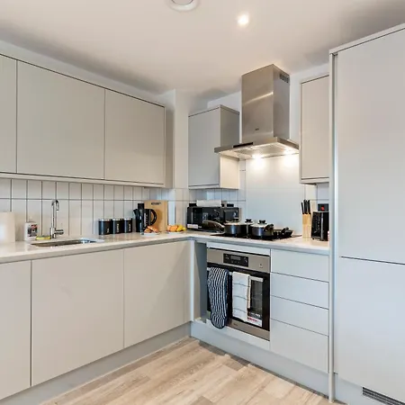 Meadow Haven 2 Bath 2 Bed - Onstreet Park- Netflix Apartment Birmingham Exterior photo