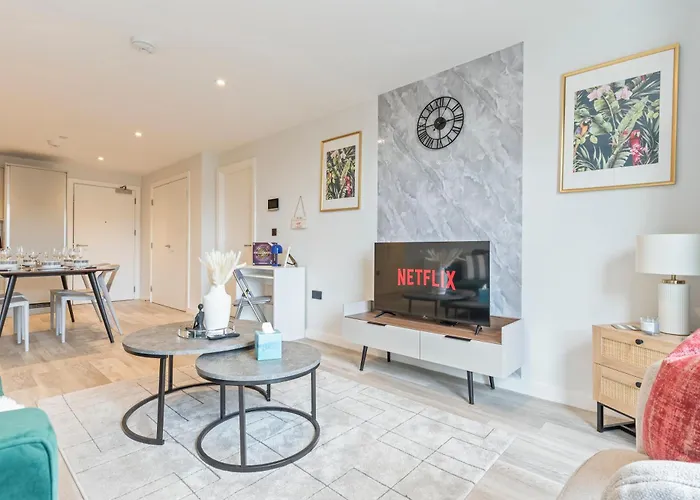 Meadow Haven 2 Bath 2 Bed - Onstreet Park- Netflix